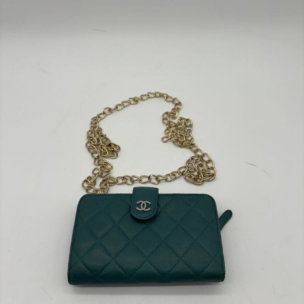 CHANEL Lambskin Wallet on Chain – Made in Italy"